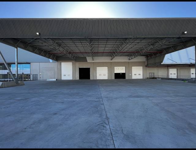 17,600M² WAREHOUSE TO LET IN PAROW INDUSTRIAL